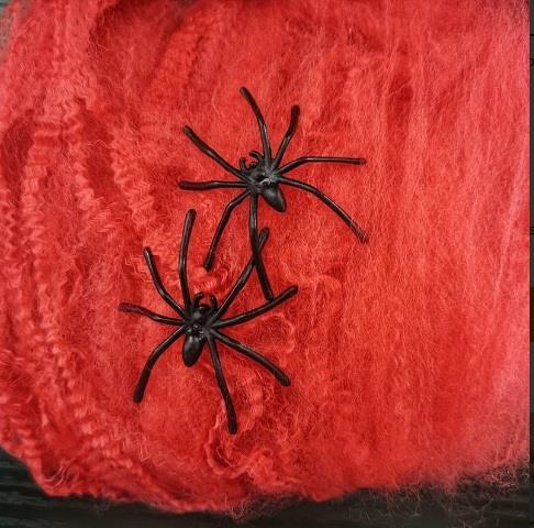 1Pajęczyna Halloween czerwona A0099C 20g z pająkami Andrzejki Zombie Party